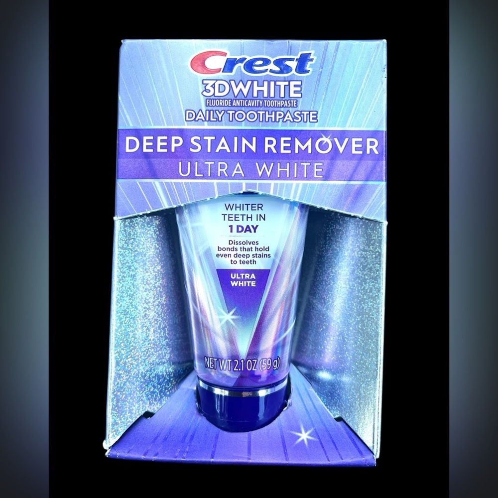 Crest 3D White Deep Stain Remover Ultra White Toothpaste NIB - Picture 2 of 3